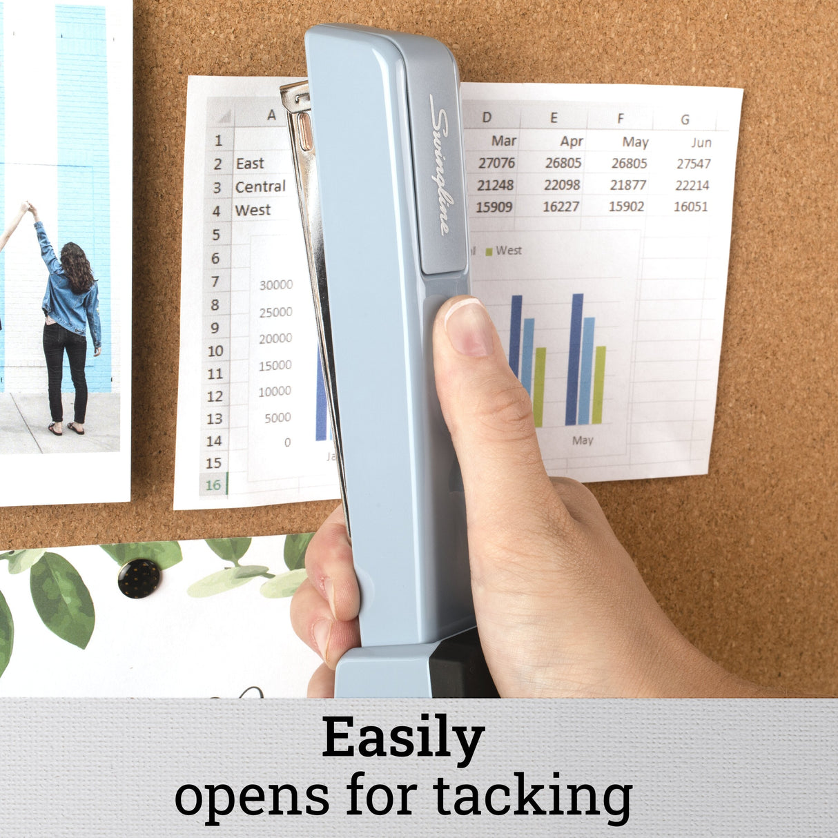 Swingline 747 Classic Stapler, 30 Sheets, Sky Blue
