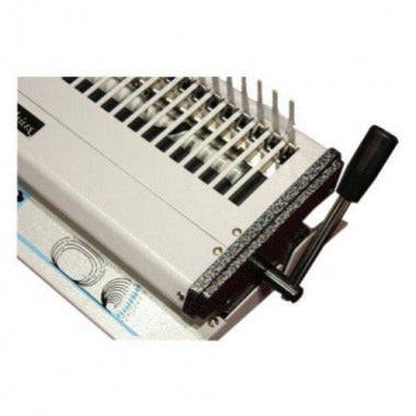Akiles CBM650 Modular Plastic Comb Opener